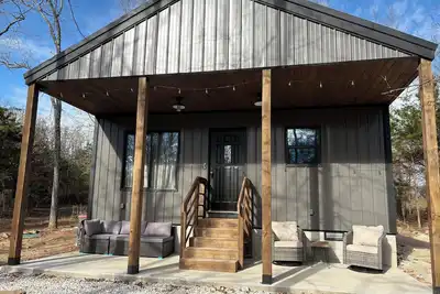 Image de Cozy new construction 2-bedroom house in serene Harrison with all amenities.