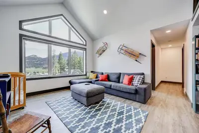 Image de Entire 4 bedroom home in Crowsnest Pass, Canada