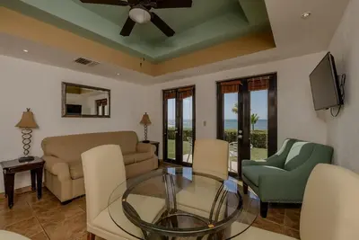 Image de Elegant 1br Ocean Views Condo with Private Terrace