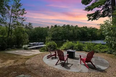 Image de Cozy Lakeside Retreat in Wolfeboro