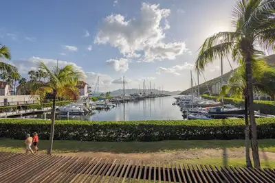 Image de Oceanfront Suite Amethyst at Sapphire Beach w/WiFi, Generator