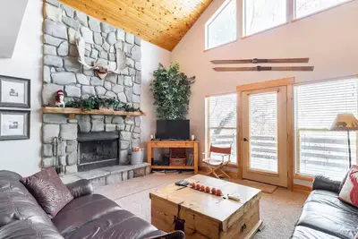 Image de Trestlewood: Secluded Mountain Cabin close to town