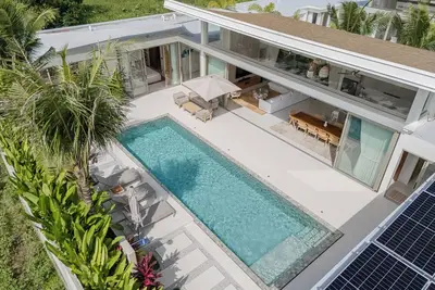 Image de Brand New Stylish Bali Chic large 4bd Villa