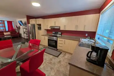 Image de 2-3630 Appartement de 3 chambres tout inclus tout équipé