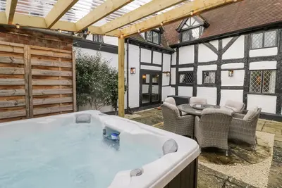 Image de Weston Cottage, pet friendly, with hot tub in Welford-On-Avon