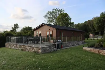 Image de Pine Lodge, family friendly, country holiday cottage in Caerwys