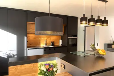 Image de Modern & centrally located vacation home