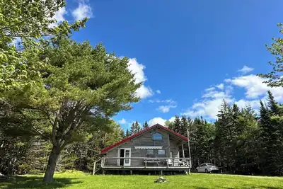 Image de The house on the Bras d'Or - time out in Canada's natural paradise on Cape Breton Island