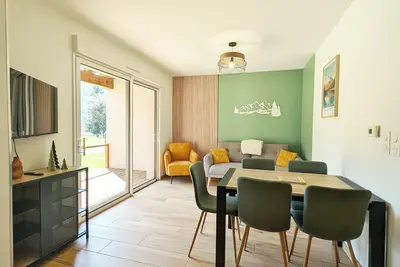 Image de Appt T3 duplex bord du lac avec jardin