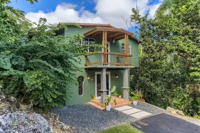 Image de House in tranquil Lares Countryside, 3 acres of Privacy and Outdoor Space