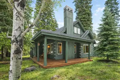 Image de Two Master Suites, Private Hot Tub, Clubhouse Steam Room, Pickleball, Tennis