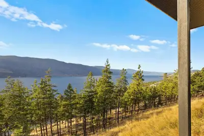 Image de Private 2-bedroom Lakeview Guest Suite w/ Terrace in McKinley Beach