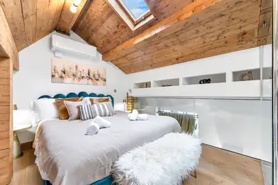 Image de Elegant Mews Retreat by Harrods