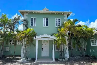 Image de Modern Luxe Villa in Cap Estate