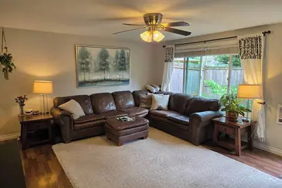 Image de Cozy, quiet 2-bedroom in Montavilla / Tabor