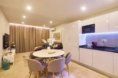 Image de Luxury apartment with sea view