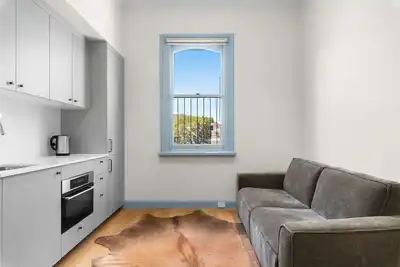 The Surrey Redfern 2