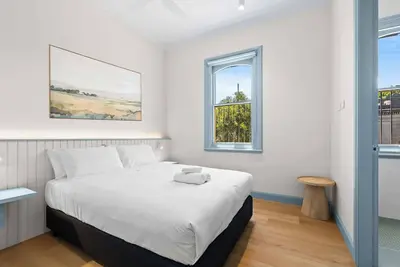 Image de The Surrey Redfern 5