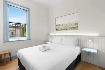 Image de The Surrey Redfern 3