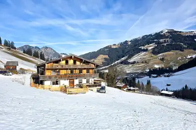 Image de Deux appartements dans une ferme avec vue