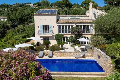 Image de Villa avec vue vignobles et mer