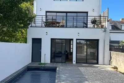 Image de Maison moderne, piscine chauffée, superbe vue mer