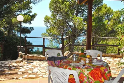 Image de Belle maison de vacances pour 4 personnes avec climatisation, Wifi, Tv, terrasse et animaux admis