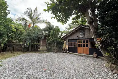 Image de Family fun! 　　Quiet rural space near city center by car｜Okinawa Old House Inn