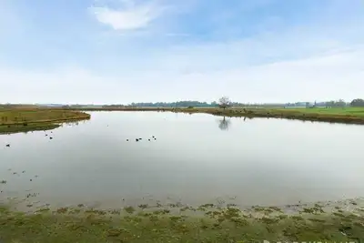 Image de Yarra Valley Farmhouse Sunrise Deck Views