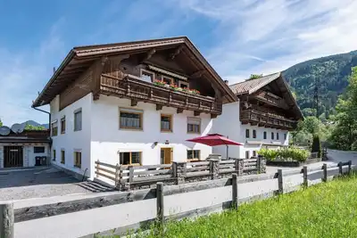 Image de Cozy alpine apartment for families and groups, great starting point