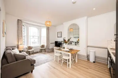 Image de Grade Ii Listed 2 Bed Flat in Central Salisbury