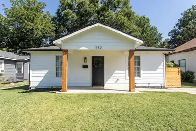 Image de The Ada House - Designer Gem in Central Ada