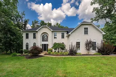 Image de Private 4br/4. 5ba Retreat with Heated Pool, Hot Tub, Walk-Out Basement