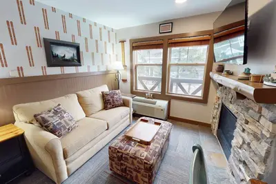 Image de New! Rimfire 257 - Brigham Junior Studio Condo