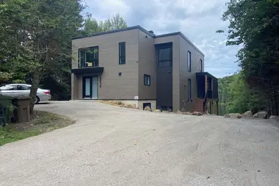 Image de Grand chalet idéal pour profiter du calme de la nature et se divertir en famille