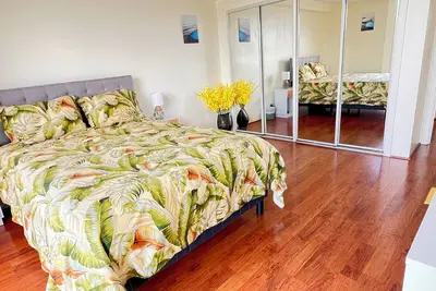 Image de Newly Remodeled, Central Located, Mountain views, Elevators, Pool, And WiFi.