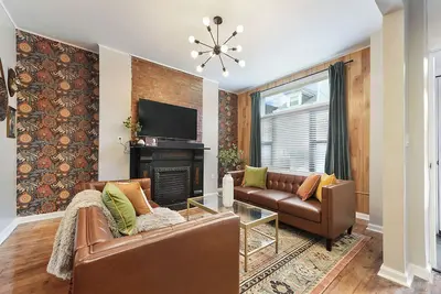 Image de Historic 5Bed Near Dt, Butler St, Strip District