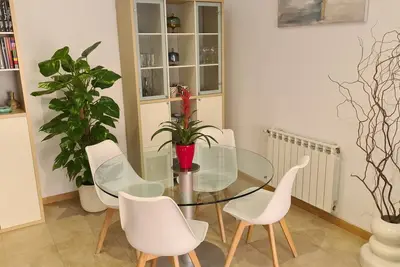 Image de Apartamento entero, amplio, sin escaleras, seguro, confortable.