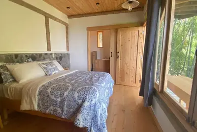 Image de Fabulous 6-bedroom eco-guesthouse in Tzununa perfect for group getaways