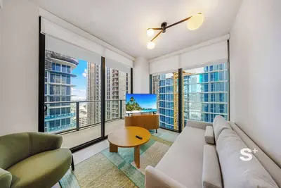 Image de Crosby Sky-High 2br Suite with Rooftop Pool