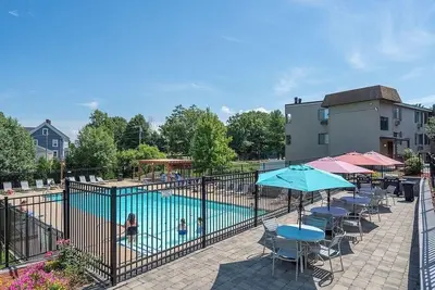 Image de Cozy 2 Bdrm Condo walking distance to Weirs Beach