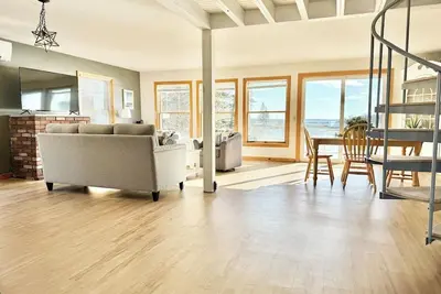 Image de Oceanfront Cottage `Driftwood`- 3-bed - 2 Bath