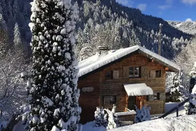 Image de Beautiful Chalet, Peaceful Location with Hot Tub. 5 min drive to village.