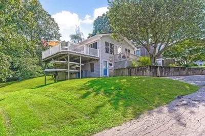 Image de Serene 3-bedroom Harbour Island house with water views and Ac in Narragansett