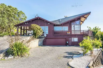 Image de Eclectic 70s Mansion