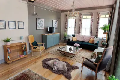 Image de Tastefully Decorated Historical House with Aircon, Wifi, Fully Equipped Kitchen