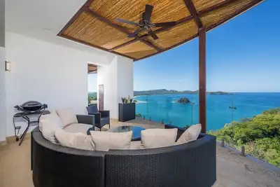 Image de Beautiful Penthouse with Breathtaking  Ocean Views