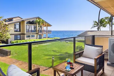 Image de Makahuena 1205 – Fully Renovated Ocean-View Condo with A. C. Throughout