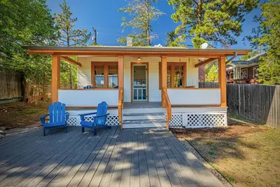 Image de \"Outpost Cottage\" mountain retreat in Manitou