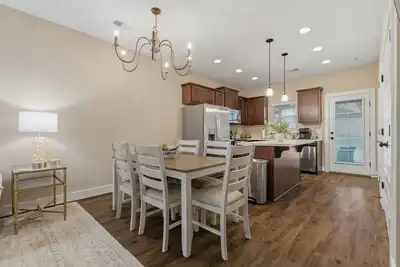 Image de Perfect Family Retreat Minutes from Met and Finley Center